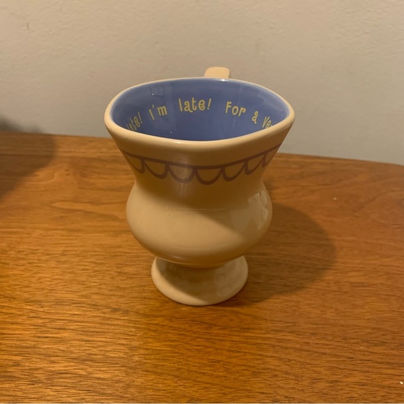 ❌SOLD❌ Alice in Wonderland Teacup - Picture 2 of 5